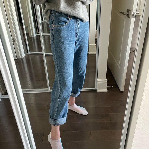 Vintage Levi’s straight dark wash jeans - Picture 1 of 7